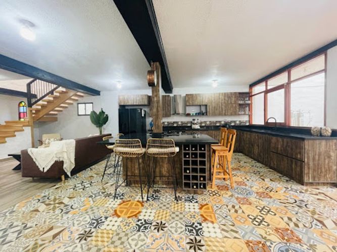 Casa de 5 alcobas en venta en San Nicolas, La Ceja, 330 m² · foto 5 de 24