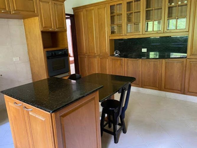Casa de 8 alcobas en venta en Las Palmas, Medellín, 1050 m² · foto 7 de 18