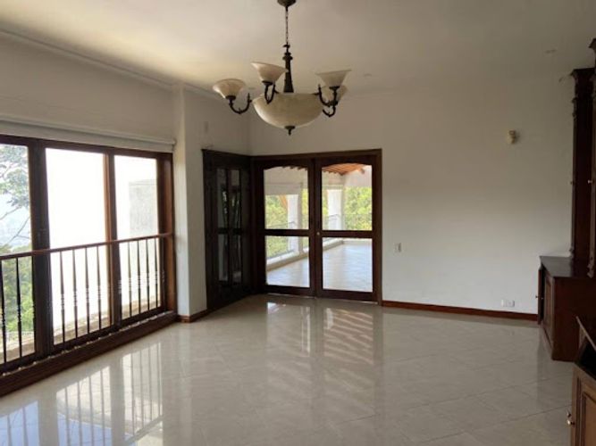 Casa de 8 alcobas en venta en Las Palmas, Medellín, 1050 m² · foto 9 de 18