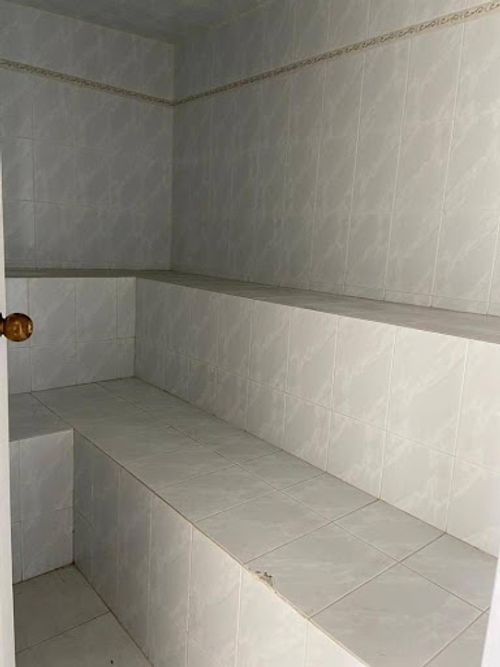 Casa de 8 alcobas en venta en Las Palmas, Medellín, 1050 m² · foto 16 de 18