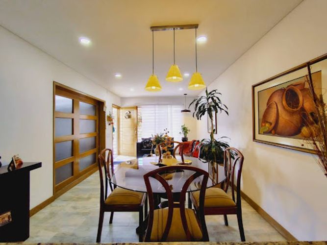 Casa de 3 alcobas en venta en San Nicolas, La Ceja, 162 m² · foto 2 de 23