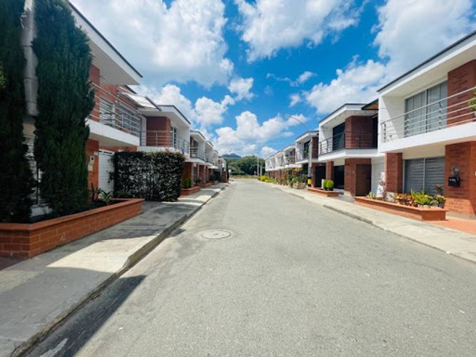 Casa de 3 alcobas en venta en San Nicolas, La Ceja, 150 m² · foto 12 de 24