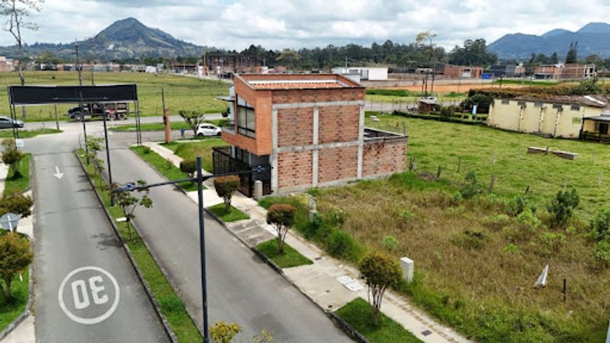 Lote en venta en San Nicolas, La Ceja, 78 m² · foto 9 de 13