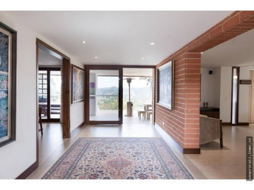 5BR House in El carmen (750 m²)