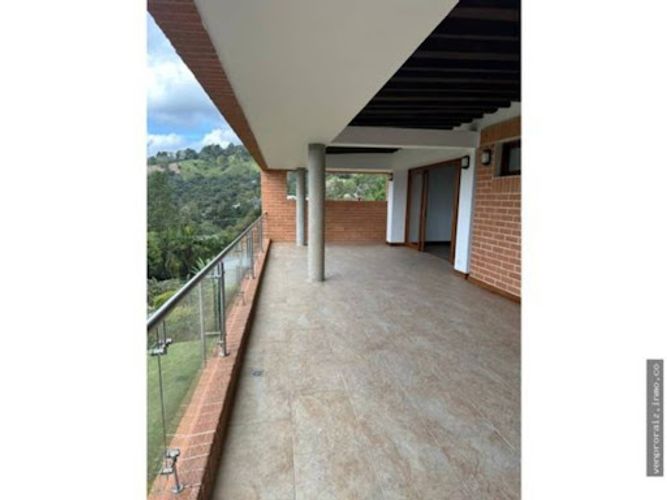 Casa de 5 alcobas en arriendo en El Carmen, El Retiro, 750 m² · foto 7 de 12