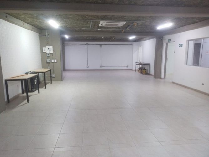 Oficina en arriendo en La Esmeralda, Itagüí, 230 m² · foto 2 de 17