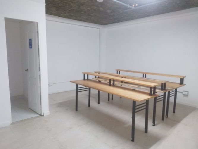 Oficina en arriendo en La Esmeralda, Itagüí, 230 m² · foto 9 de 17