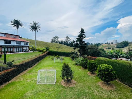 Casa de 6 alcobas en venta en El Carmen De Viboral, El Carmen de Viboral, 450 m² · foto 5 de 24