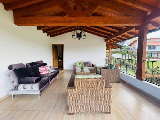 Casa de 6 alcobas en venta en El Carmen De Viboral, El Carmen de Viboral, 450 m² · foto 23 de 24
