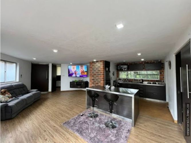 Casa de 2 alcobas en venta en San Nicolas, La Ceja, 240 m² · foto 3 de 10