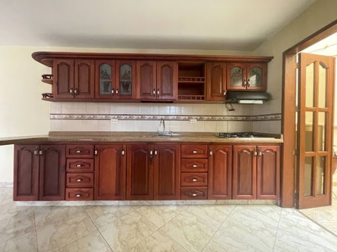 Casa de 5 alcobas en venta en San Nicolas, La Ceja, 170 m² · foto 8 de 24
