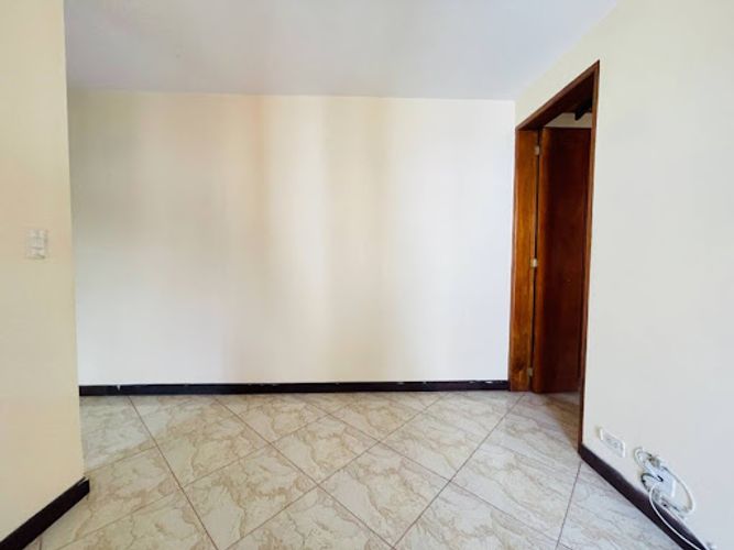 Casa de 5 alcobas en venta en San Nicolas, La Ceja, 170 m² · foto 11 de 24