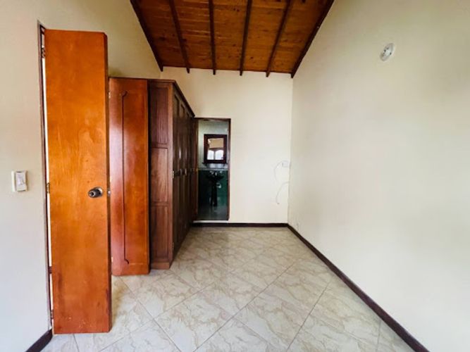 Casa de 5 alcobas en venta en San Nicolas, La Ceja, 170 m² · foto 22 de 24