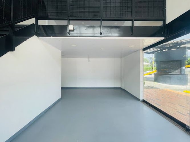 Local en venta en San Nicolas, La Ceja, 60 m² · foto 2 de 15