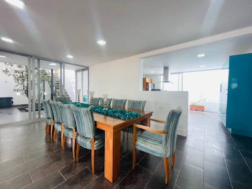 Casa de 4 alcobas en venta en San Nicolas, La Ceja, 389 m² · foto 4 de 24