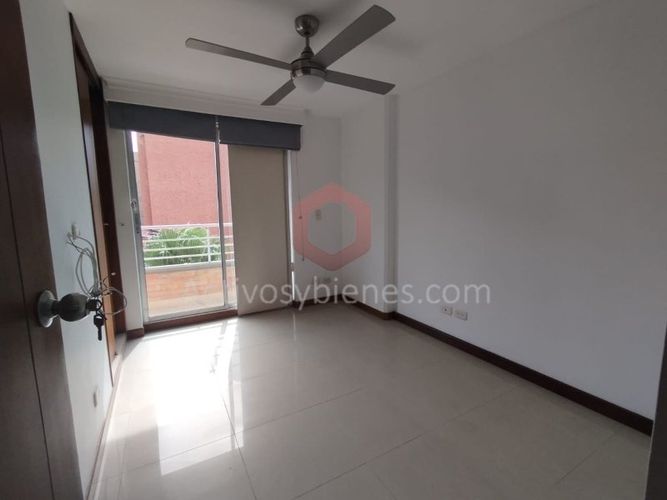 Apartamento de 3 alcobas en arriendo en Los Colores, Medellín, 89 m² · foto 18 de 21