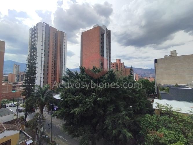 Apartamento de 3 alcobas en arriendo en Los Colores, Medellín, 89 m² · foto 20 de 21