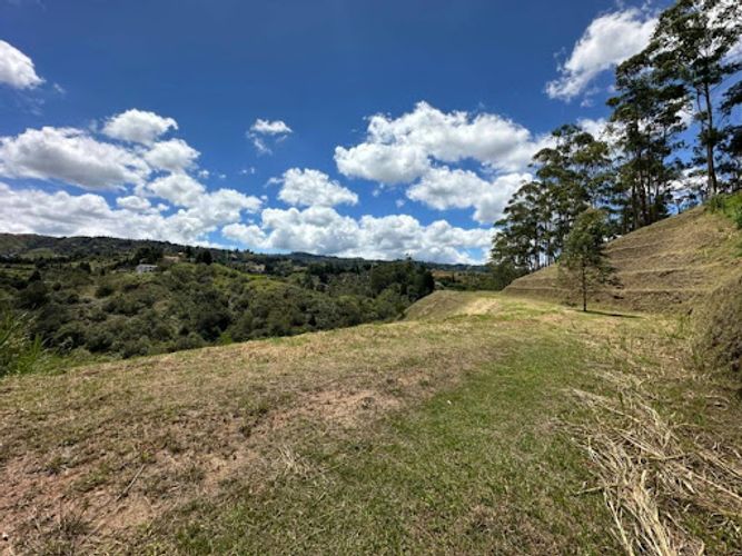 Lote en venta en Guarne, 5000 m² · foto 4 de 6