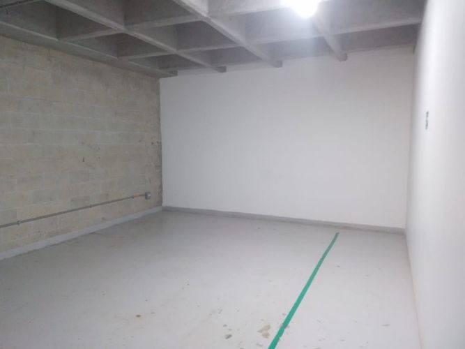 Bodega en arriendo en Camparola, Itagüí, 1000 m² · foto 8 de 15
