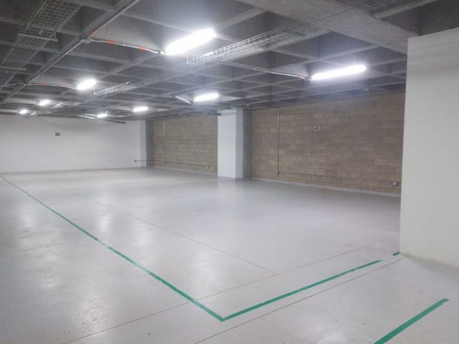 Bodega en arriendo en Camparola, Itagüí, 1000 m² · foto 5 de 15