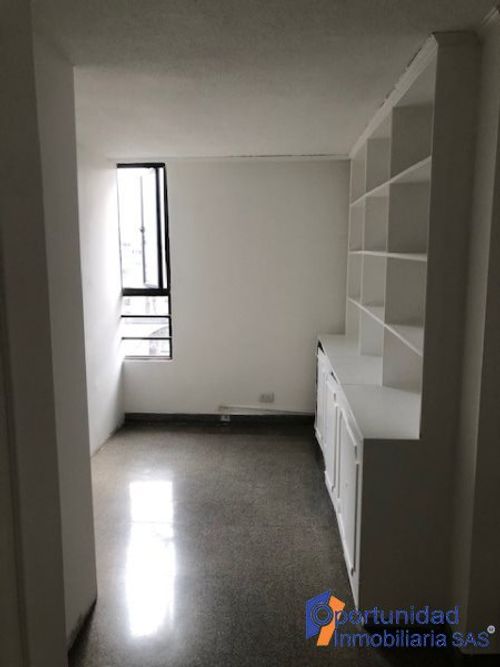 Apartamento en venta en Manrique Central, Medellín · foto 14 de 24