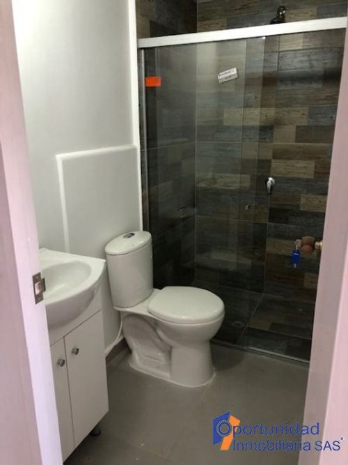 Apartamento en venta en Manrique Central, Medellín · foto 20 de 24