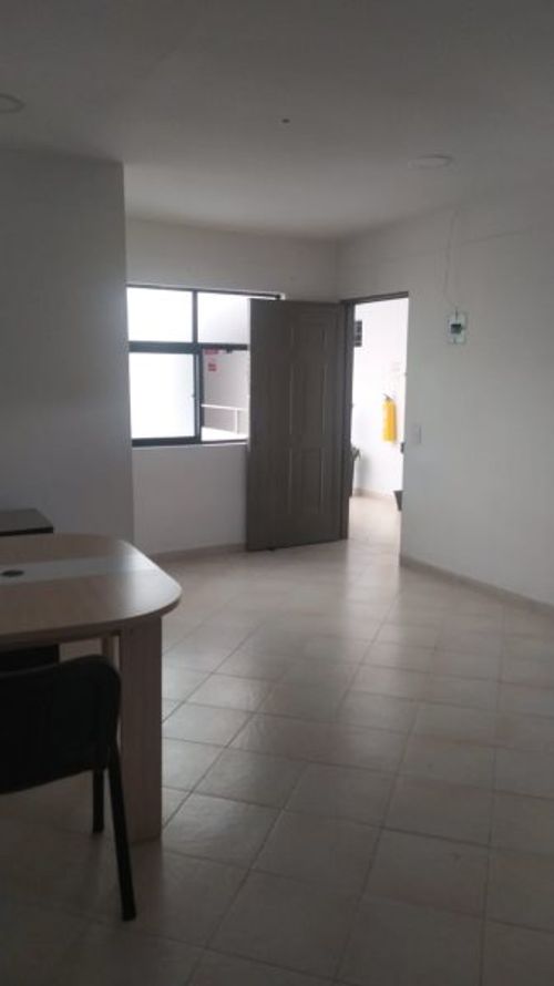 Oficina en arriendo en Suramericana, Medellín, 28 m² · foto 2 de 10