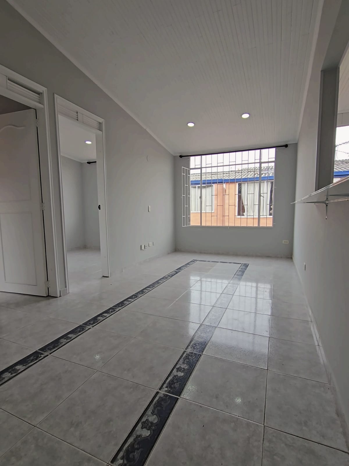 Apartamento en venta en Fontibon, Bogotá · foto 2 de 19