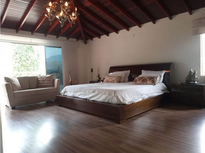 Casa de 4 alcobas en venta en La Doctora, Sabaneta, 350 m² · foto 5 de 13