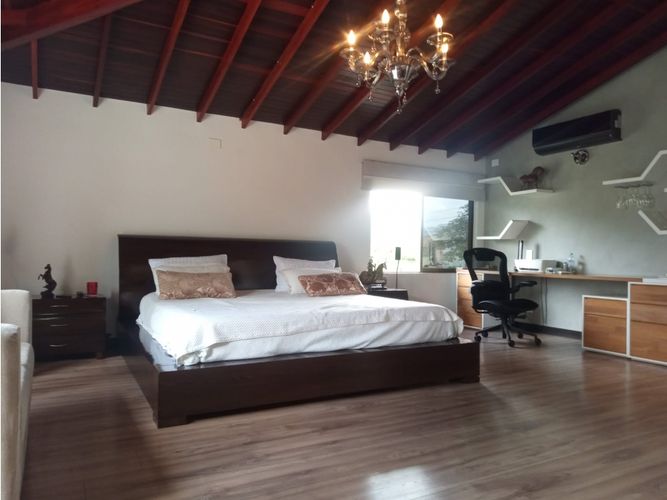 Casa de 4 alcobas en venta en La Doctora, Sabaneta, 350 m² · foto 6 de 13