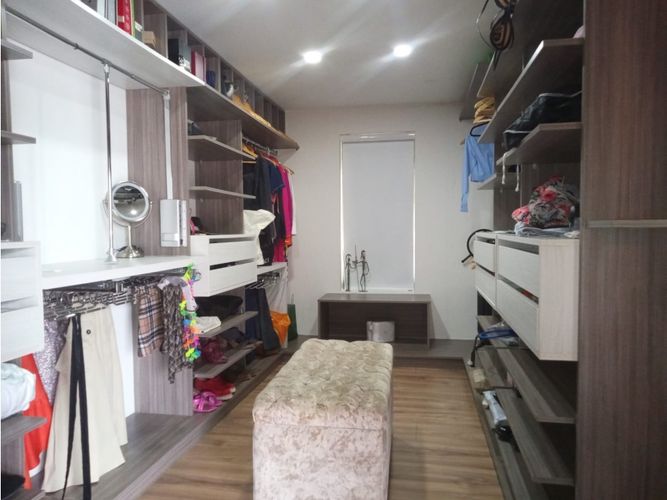 Casa de 4 alcobas en venta en La Doctora, Sabaneta, 350 m² · foto 8 de 13