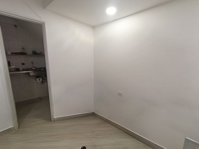 Local en arriendo en Calle Larga, Sabaneta, 16 m² · foto 5 de 10