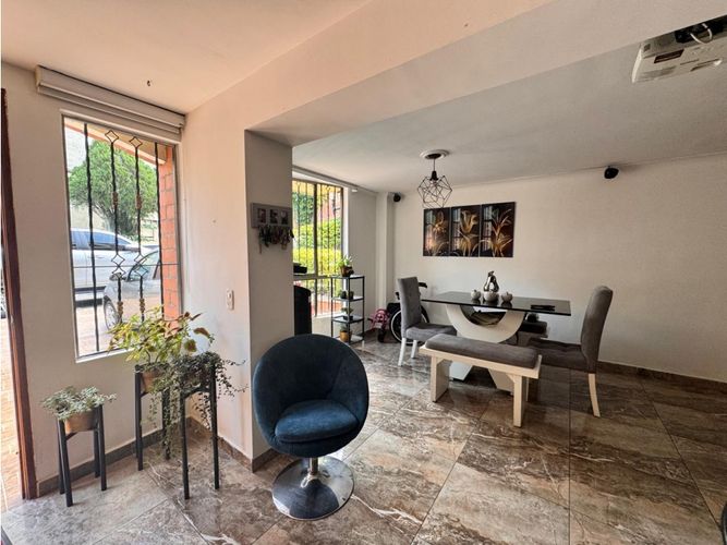 Casa de 4 alcobas en venta en La Florida, Sabaneta, 220 m² · foto 7 de 18