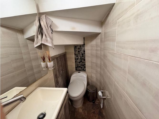 Casa de 4 alcobas en venta en La Florida, Sabaneta, 220 m² · foto 13 de 18