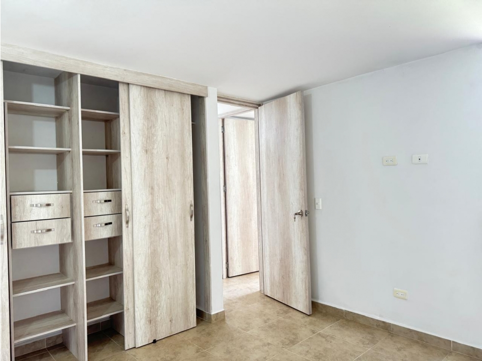 Apartamento en venta en La Tablaza, La Estrella · foto 9 de 13