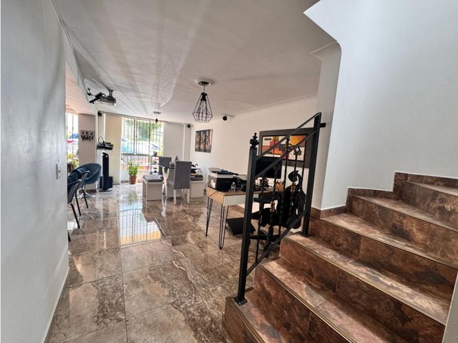 Casa de 4 alcobas en venta en La Florida, Sabaneta, 220 m² · foto 15 de 18