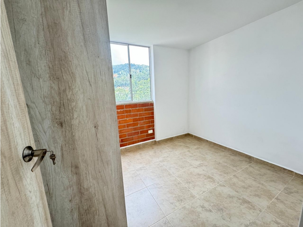 Apartamento en venta en La Tablaza, La Estrella · foto 11 de 13