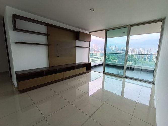 Apartamento de 3 alcobas en arriendo en El Poblado, Medellín, 207 m² · foto 7 de 20