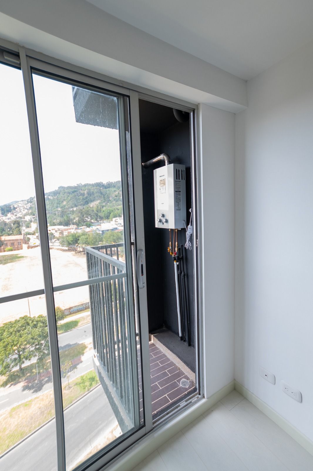 Apartamento en venta en El Redil, Bogotá · foto 8 de 13