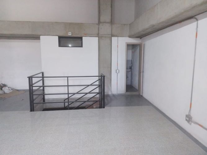 Bodega en arriendo en Suramerica, Itagüí, 335 m² · foto 5 de 13