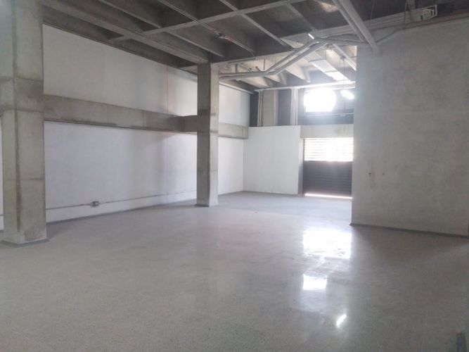 Bodega en arriendo en Suramerica, Itagüí, 335 m² · foto 4 de 13