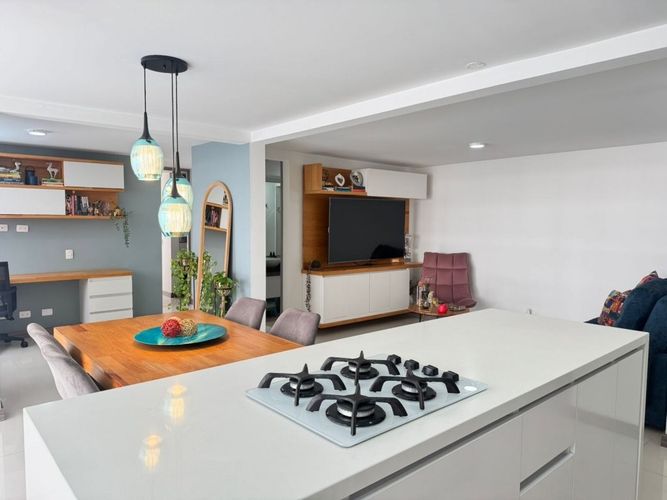 Apartamento de 3 alcobas en venta en Camparola, Itagüí, 88 m² · foto 6 de 16