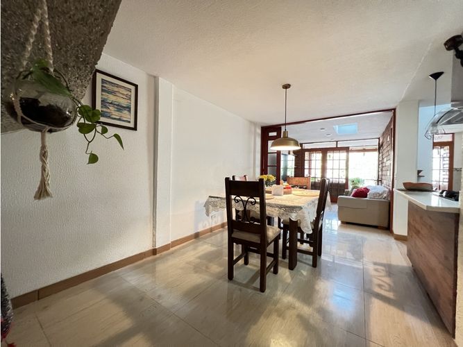 Casa de 4 alcobas en venta en La Sebastiana, Envigado, 300 m² · foto 8 de 24
