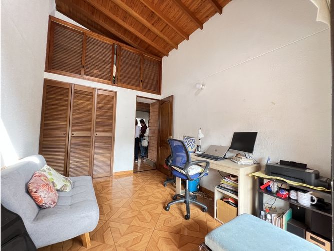Casa de 4 alcobas en venta en La Sebastiana, Envigado, 300 m² · foto 10 de 24