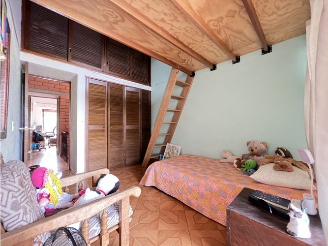 Casa de 4 alcobas en venta en La Sebastiana, Envigado, 300 m² · foto 11 de 24