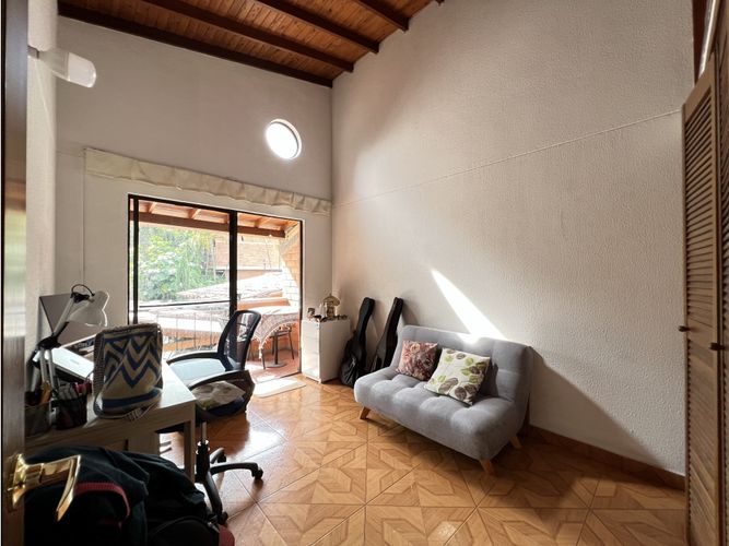 Casa de 4 alcobas en venta en La Sebastiana, Envigado, 300 m² · foto 14 de 24