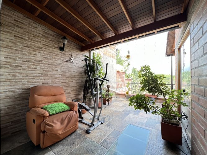 Casa de 4 alcobas en venta en La Sebastiana, Envigado, 300 m² · foto 19 de 24