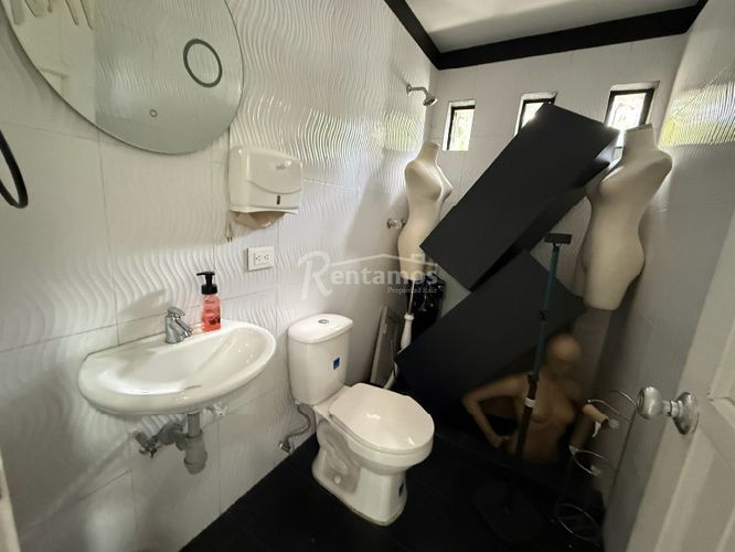 Local en arriendo en Patio Bonito, Medellín, 249 m² · foto 16 de 20