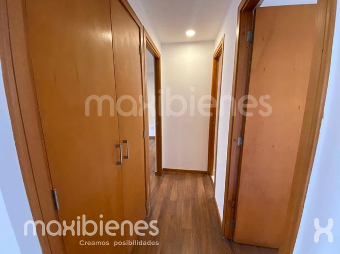 Apartamento de 4 alcobas en arriendo en Los Naranjos, Medellín, 140 m² · foto 5 de 13