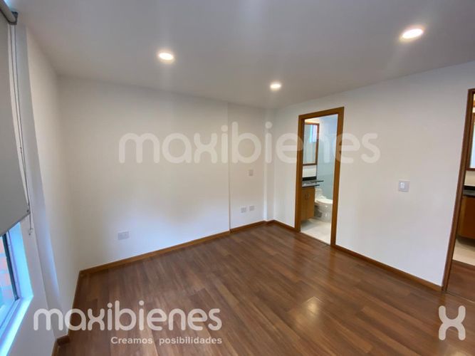 Apartamento de 4 alcobas en arriendo en Los Naranjos, Medellín, 140 m² · foto 8 de 13
